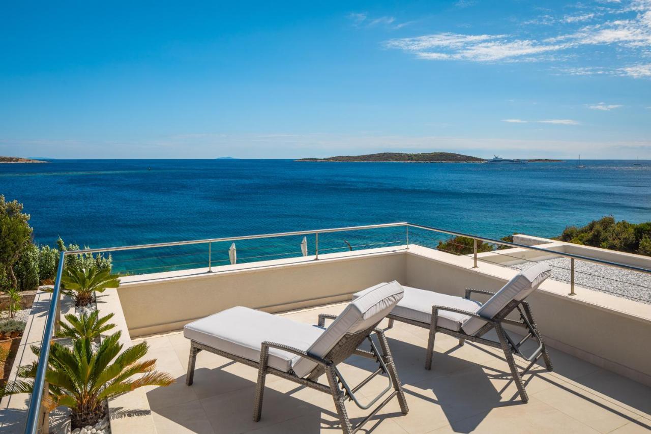 Villa Carisma Island Vis Exterior photo