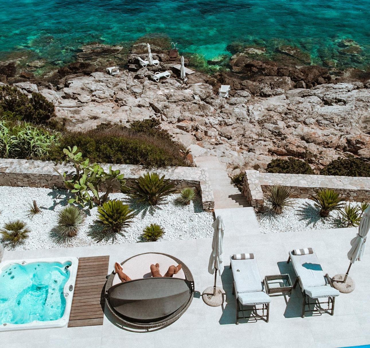 Villa Carisma Island Vis Exterior photo